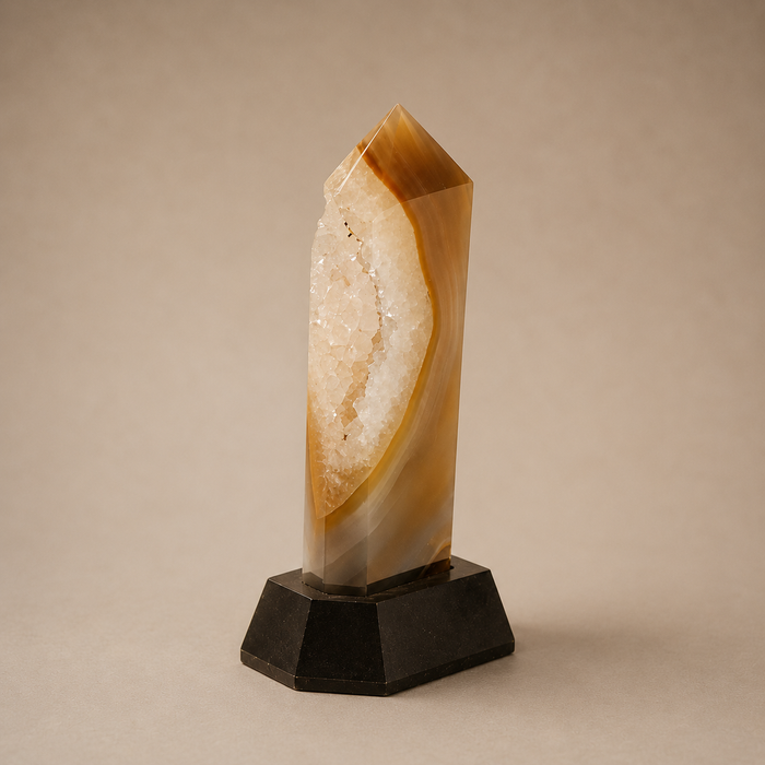 Agate Druzy Point /Wood Base